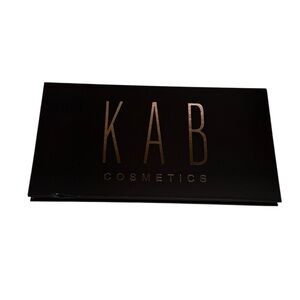 KAB Cosmetics KAB face contour palette volume one